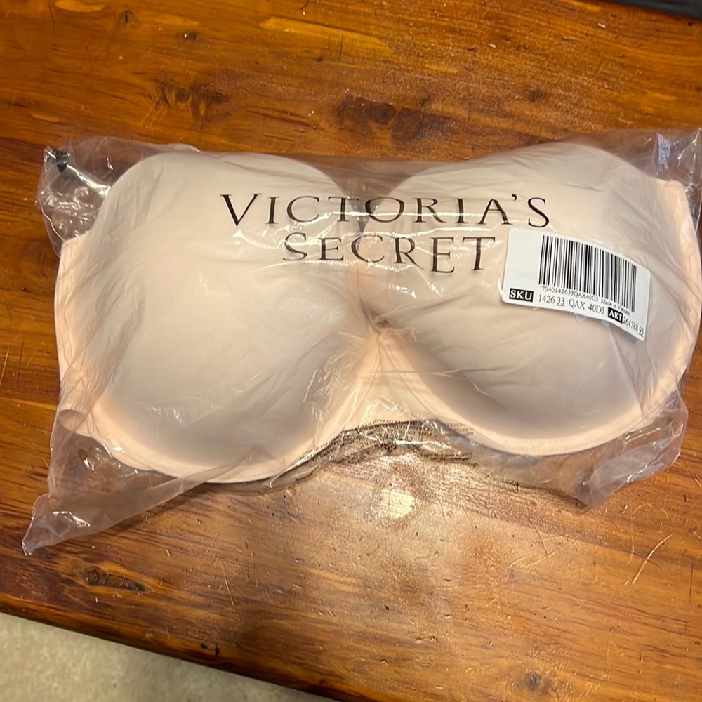 Brand new VS Pink Bra